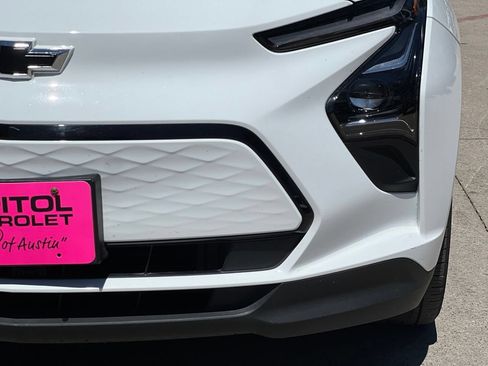 Used 2023 Chevrolet Bolt LT FWD image 10