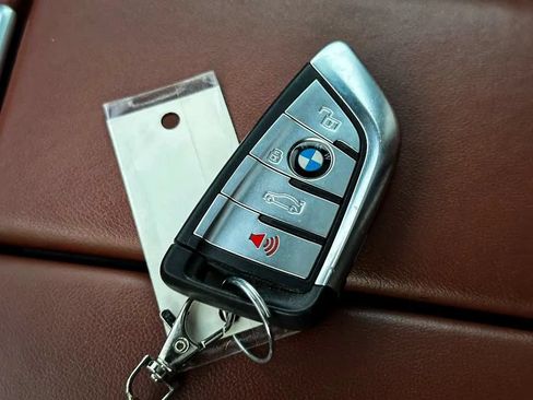 Used 2022 BMW X6 xDrive40i w/ M Sport Package AWD/4WD image 55