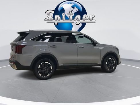 New 2026 Kia Sorento S image 9