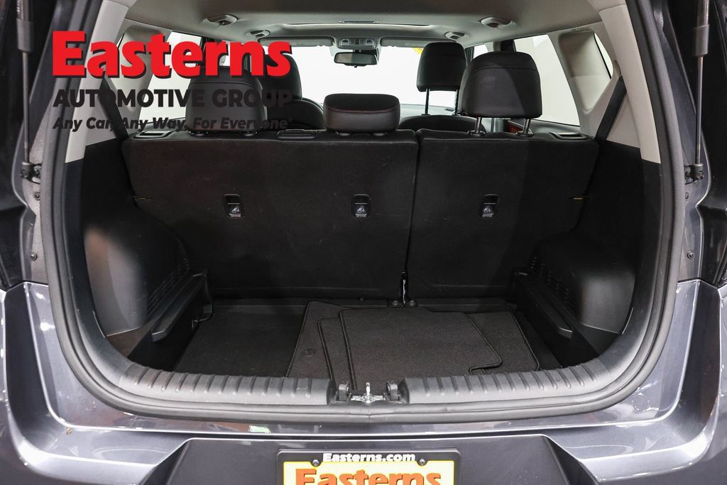 Used 2023 Kia Soul GT-Line FWD image 11