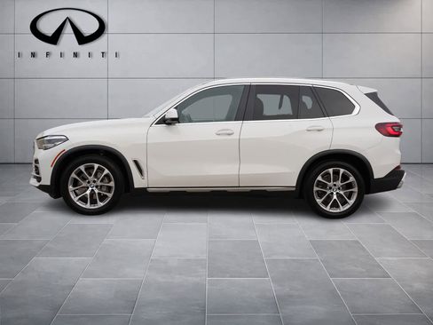 Used 2022 BMW X5 xDrive40i w/ Premium Package image 4