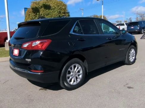 Used 2021 Chevrolet Equinox LT image 2