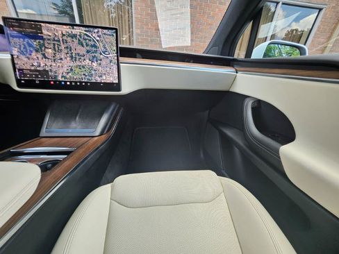 Used 2023 Tesla Model X AWD/4WD image 56