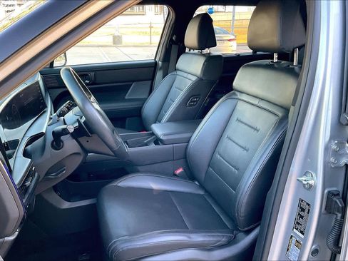 Used 2024 Hyundai Santa Fe Calligraphy image 6