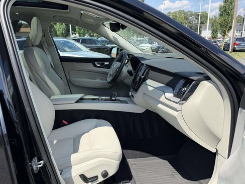 Used 2024 Volvo XC60 B5 Plus w/ Protection Package Premier AWD/4WD image 12