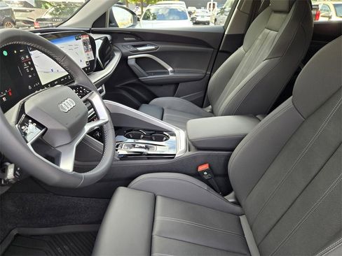 New 2025 Audi Q5 Premium Plus image 27