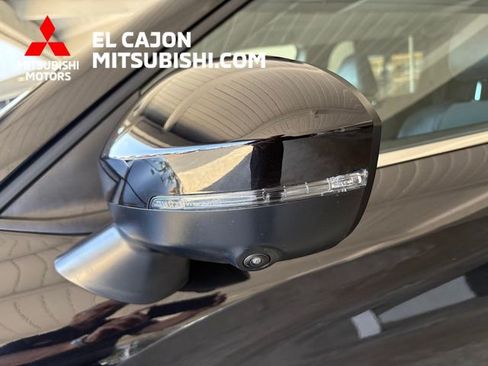 Used 2025 Mitsubishi Outlander SE AWD/4WD image 9