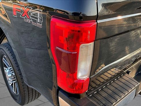 Used 2019 Ford F350 Lariat w/ Lariat Ultimate Package AWD/4WD image 29