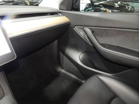 Used 2021 Tesla Model Y Performance image 20