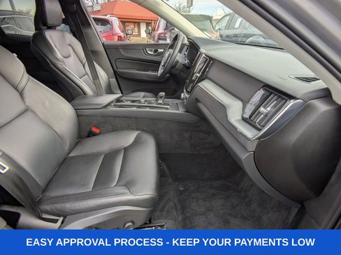 Used 2023 Volvo XC60 B5 Core AWD/4WD image 15