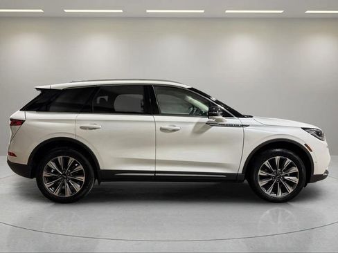 Certified 2022 Lincoln Corsair Reserve w/ Equipment Group 201A AWD/4WD image 2