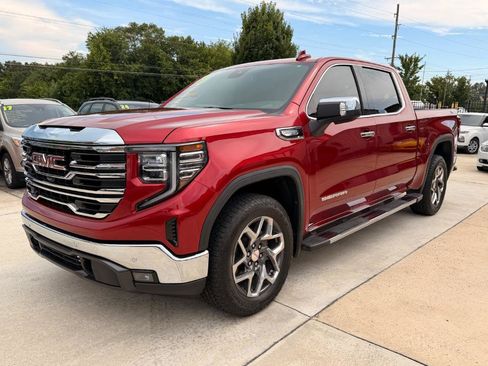 Used 2024 GMC Sierra 1500 SLT AWD/4WD image 21
