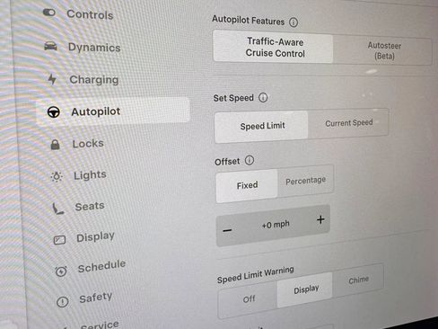 Used 2021 Tesla Model Y Long Range image 30