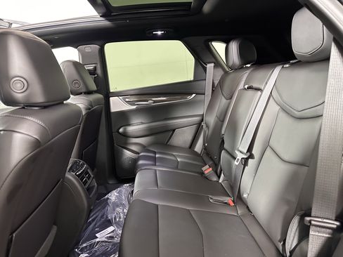 New 2025 Cadillac XT5 Sportv w/ Technology Package image 13