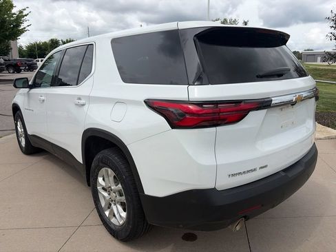 Used 2023 Chevrolet Traverse LS AWD/4WD image 12