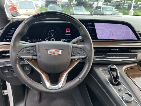 Used 2023 Cadillac Escalade ESV Premium Luxury Platinum w/ LPO, Radiant Package AWD/4WD image 7