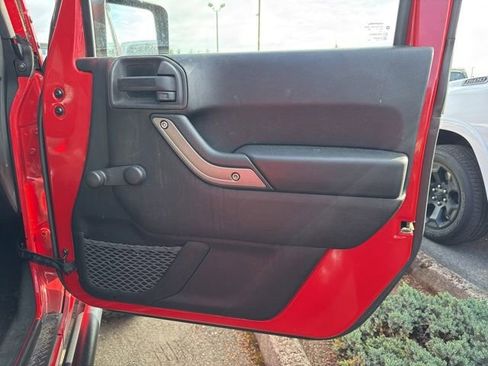 Used 2014 Jeep Wrangler Sport AWD/4WD image 13