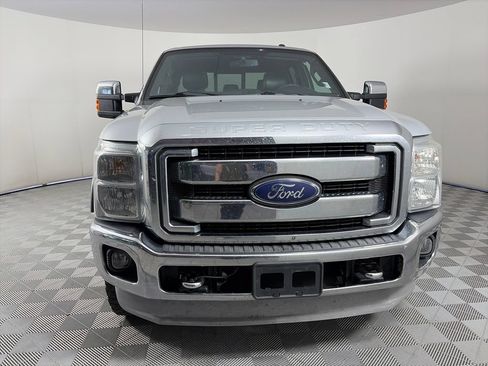 Used 2014 Ford F350 Lariat w/ Lariat Chrome Package AWD/4WD image 2