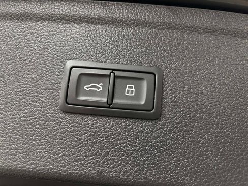 Used 2018 Audi Q5 2.0T Premium Plus w/ Premium Plus Package image 19