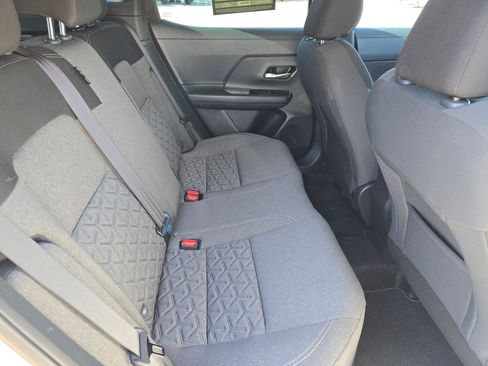 Certified 2025 Nissan Kicks SV image 25