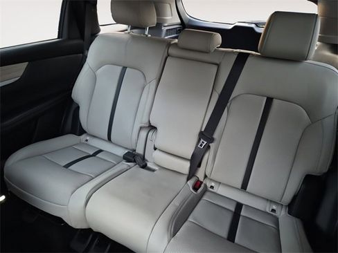 New 2025 MAZDA CX-70 Plug-In Hybrid w/ Premium Pkg image 13