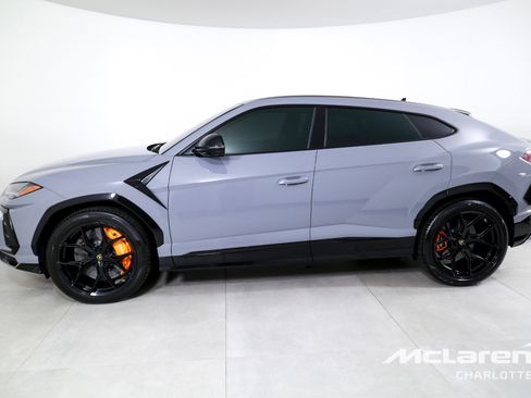 Used 2019 Lamborghini Urus image 5