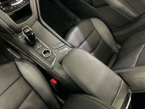 Used 2023 Cadillac XT6 Sport w/ Technology Package image 19