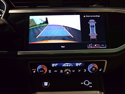 Used 2025 Audi Q3 2.0T Premium w/ Convenience Package image 31