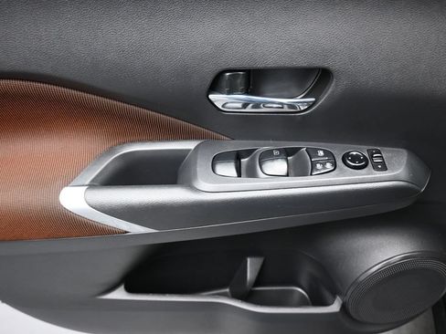 Used 2023 Nissan Kicks SR FWD image 10