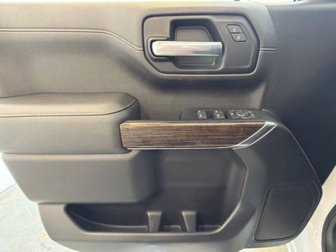 Used 2022 GMC Sierra 1500 Elevation RWD image 17