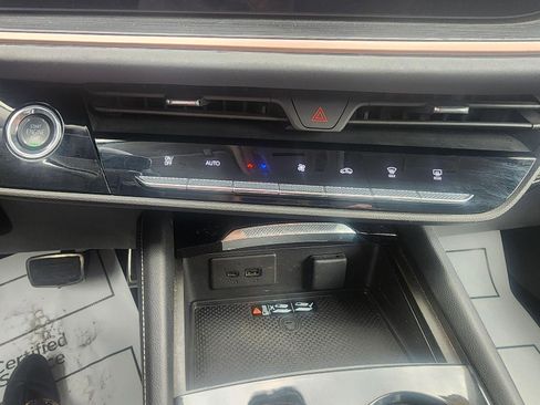 Used 2024 Buick Envision Sport Touring image 26