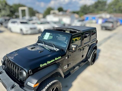 Used 2019 Jeep Wrangler Unlimited Sport S AWD/4WD image 17