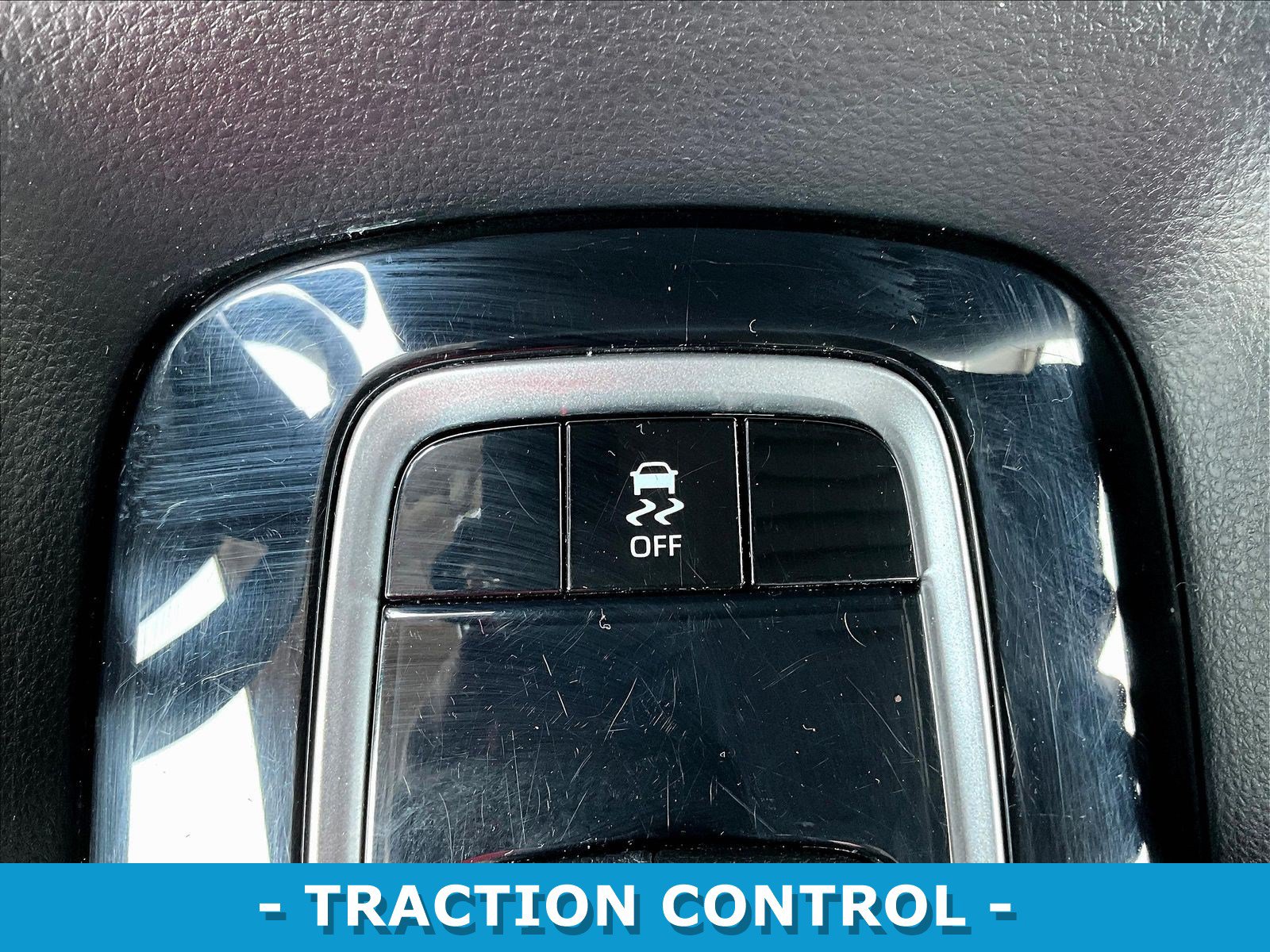Used 2024 Toyota Corolla LE FWD image 15