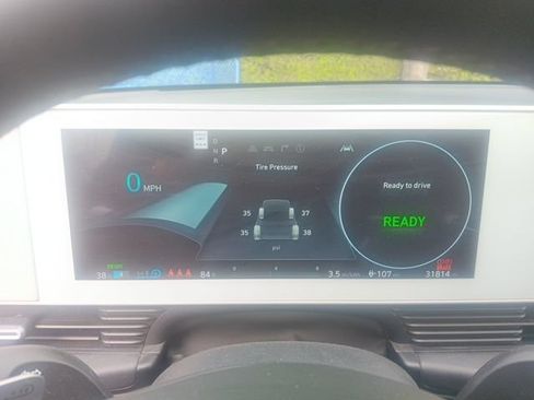 Used 2023 Hyundai Ioniq 5 SEL RWD image 2