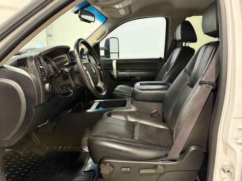 Used 2007 Chevrolet Silverado 2500 LT w/ 2LT Convenience Package image 11