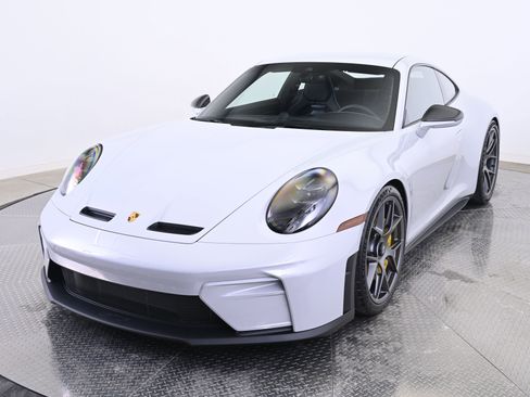 Used 2025 Porsche 911 GT3 image 1