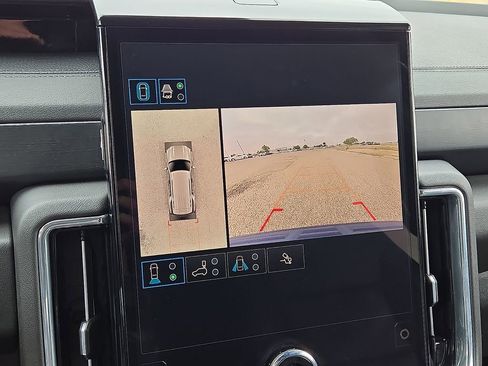 Used 2025 GMC Yukon Denali image 29