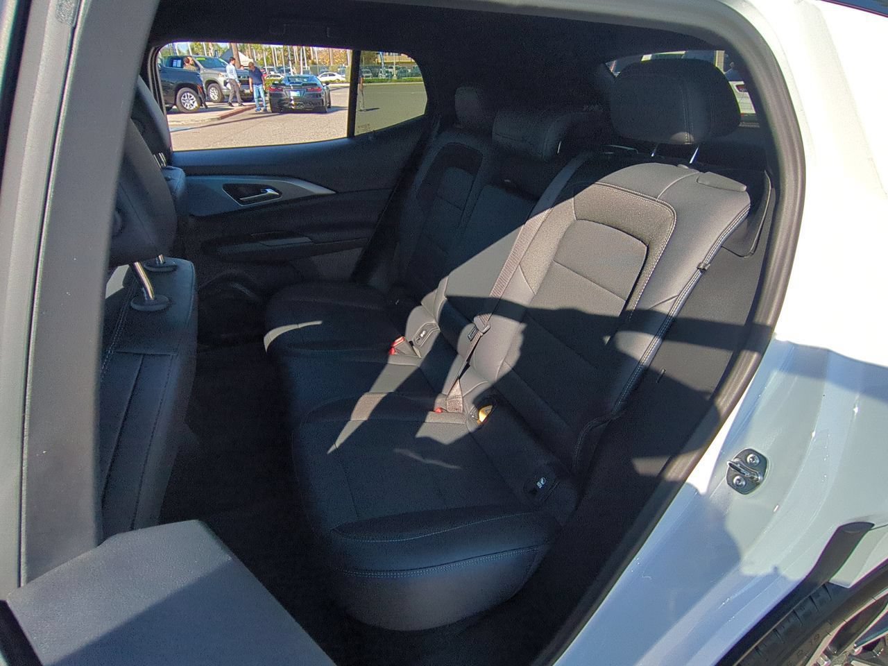 Used 2024 Chevrolet Equinox EV LT w/ LPO, Blackout Package FWD image 23