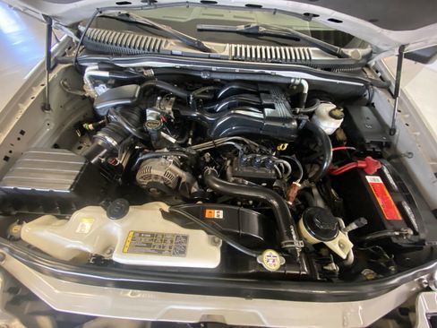 Used 2008 Ford Explorer XLT image 22