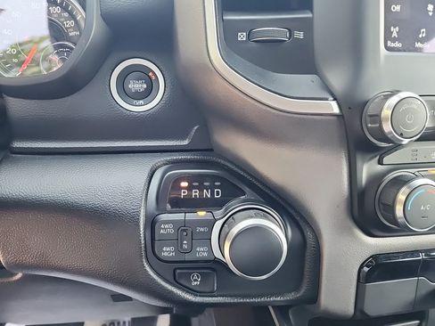 Used 2020 RAM 1500 Big Horn AWD/4WD image 26