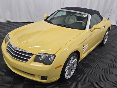 Used 2005 Chrysler Crossfire Limited RWD image 9