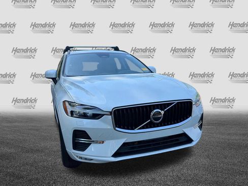 Used 2023 Volvo XC60 B5 Core w/ Climate Package image 3
