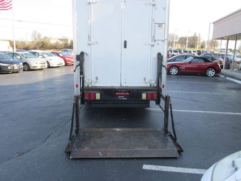 Used 2014 Chevrolet Express 3500 RWD image 14