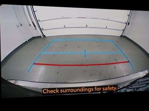 Certified 2025 Toyota Highlander XLE image 26