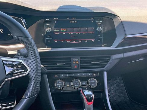 Used 2022 Volkswagen Jetta GLI Autobahn FWD image 9