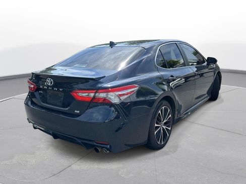 Used 2018 Toyota Camry SE w/ Audio Package FWD image 6