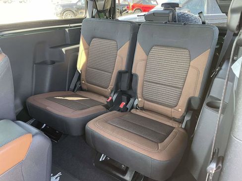 Used 2023 Ford Bronco Outer Banks AWD/4WD image 12