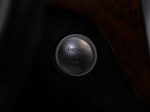 Used 2015 Mercedes-Benz ML 63 AMG 4MATIC image 19