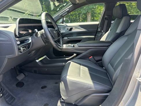 Used 2024 Cadillac Lyriq Tech w/ Driver Assist Package AWD/4WD image 15