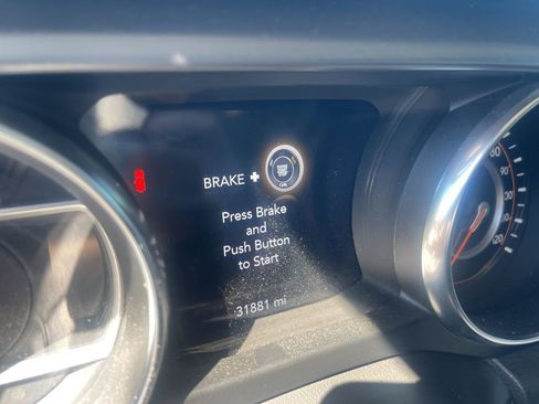 Used 2022 Jeep Wrangler Sport S image 7